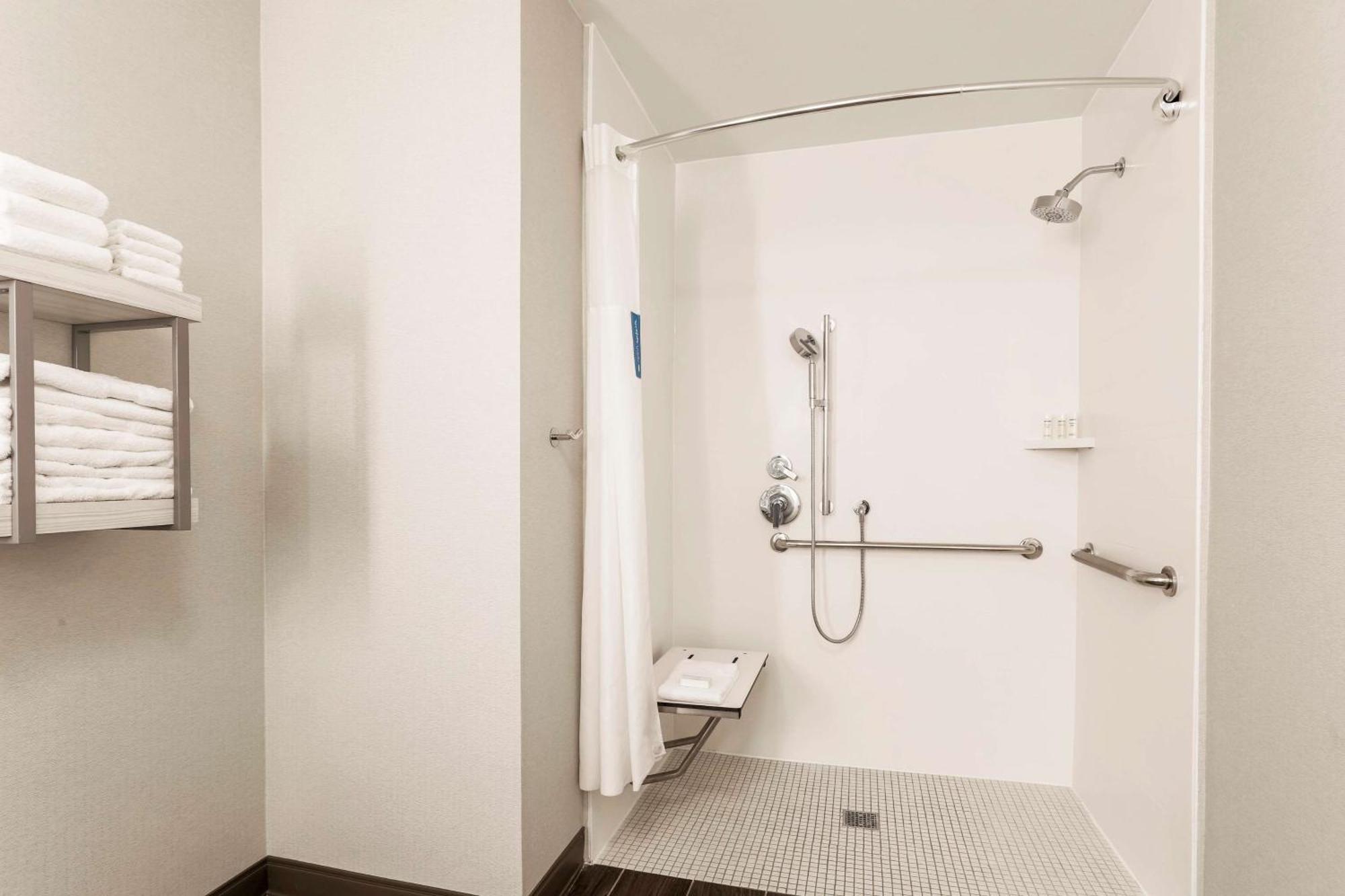 Hampton Inn & Suites Windsor-Sonoma Wine Country Eksteriør bilde