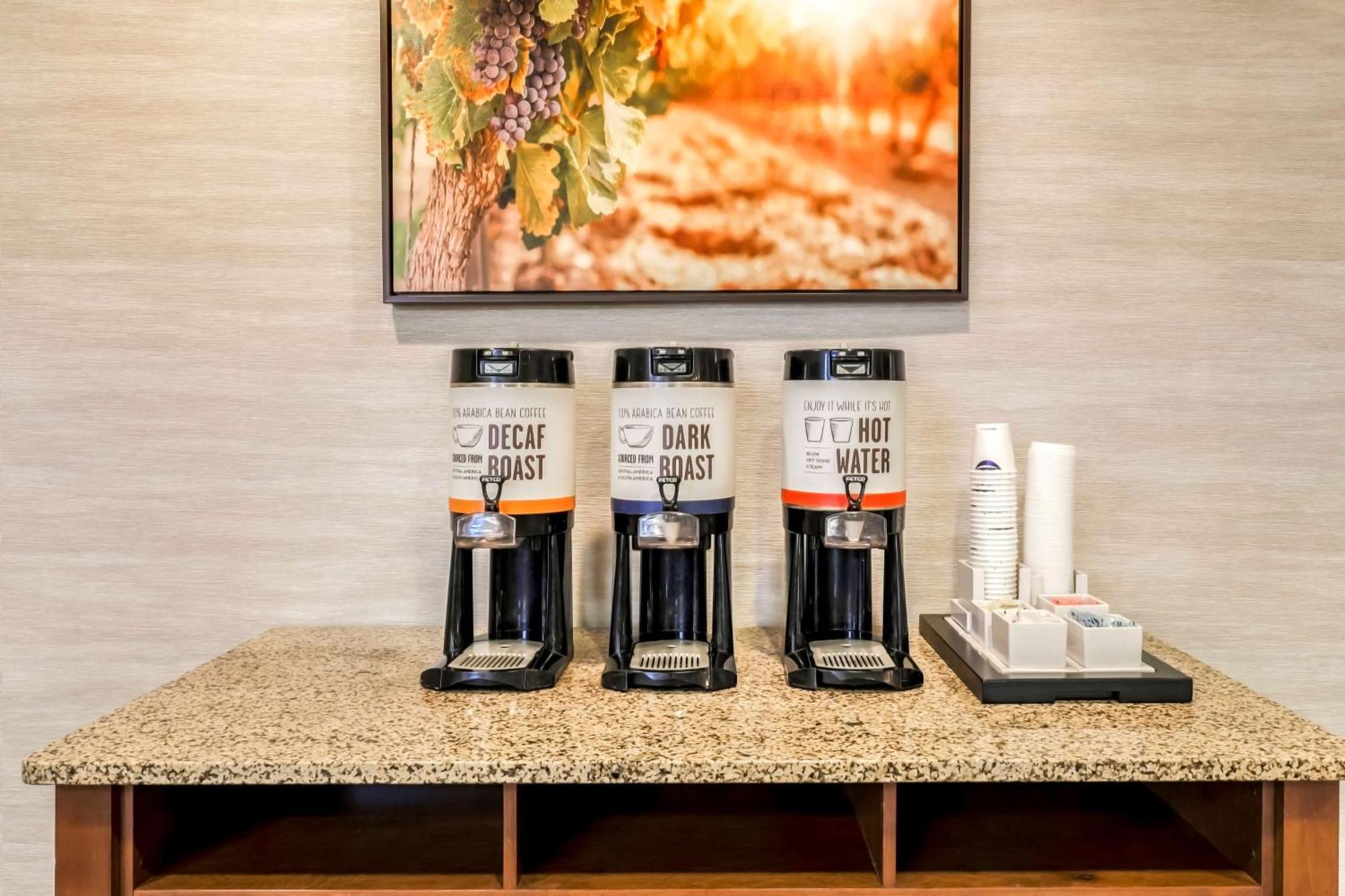 Hampton Inn & Suites Windsor-Sonoma Wine Country Eksteriør bilde