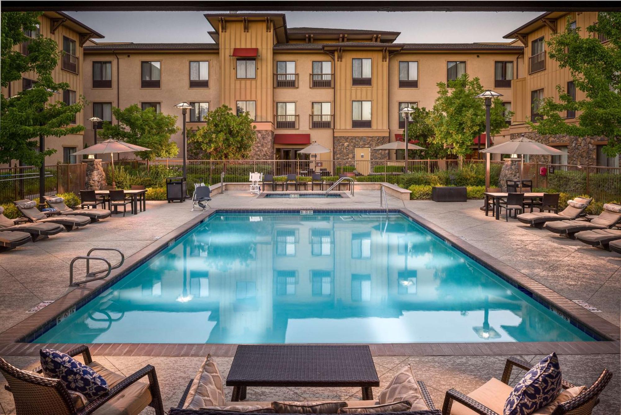 Hampton Inn & Suites Windsor-Sonoma Wine Country Eksteriør bilde